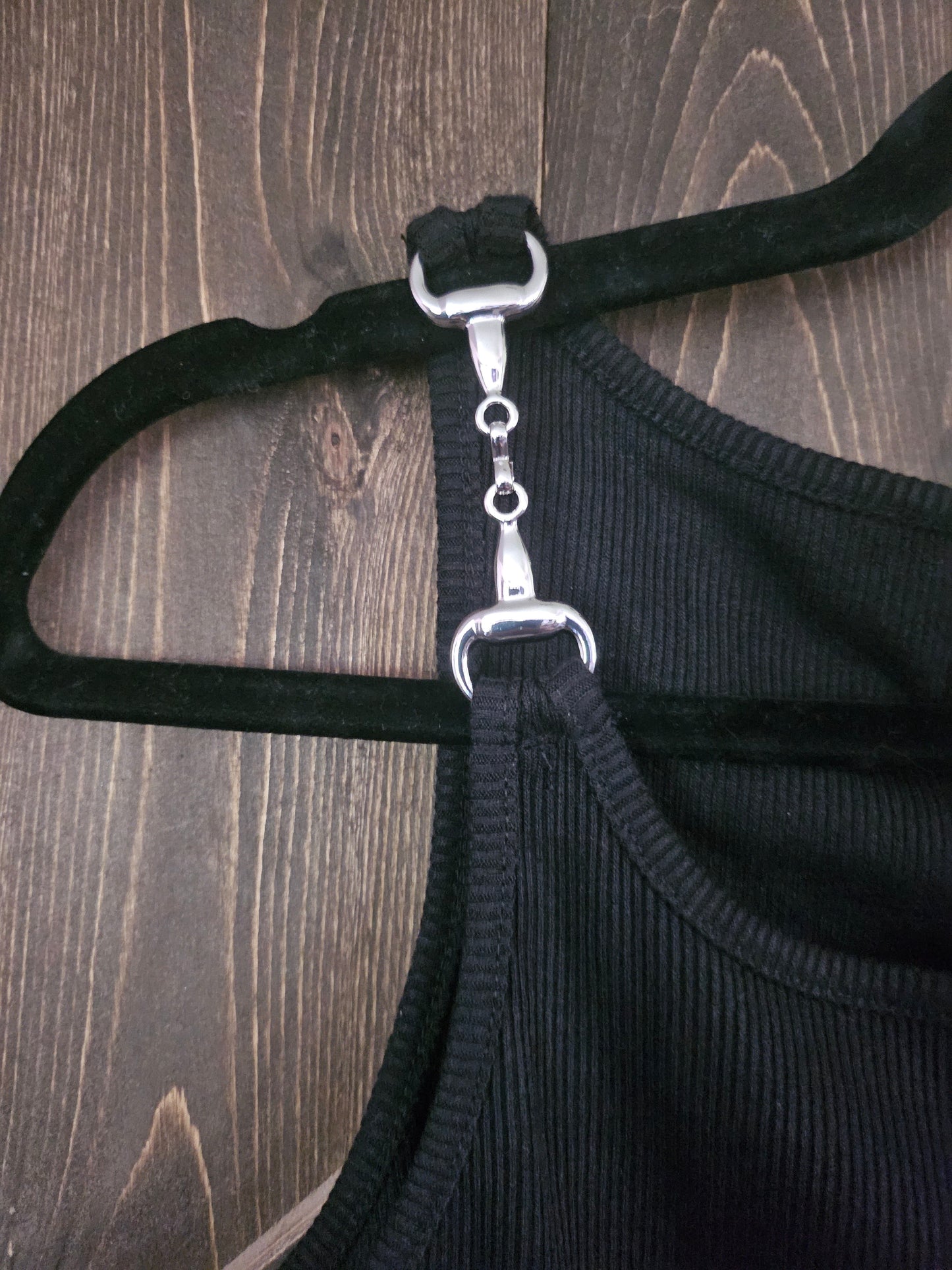 Black Ribbed Horse Bit Strap Sleeveless Tank Top