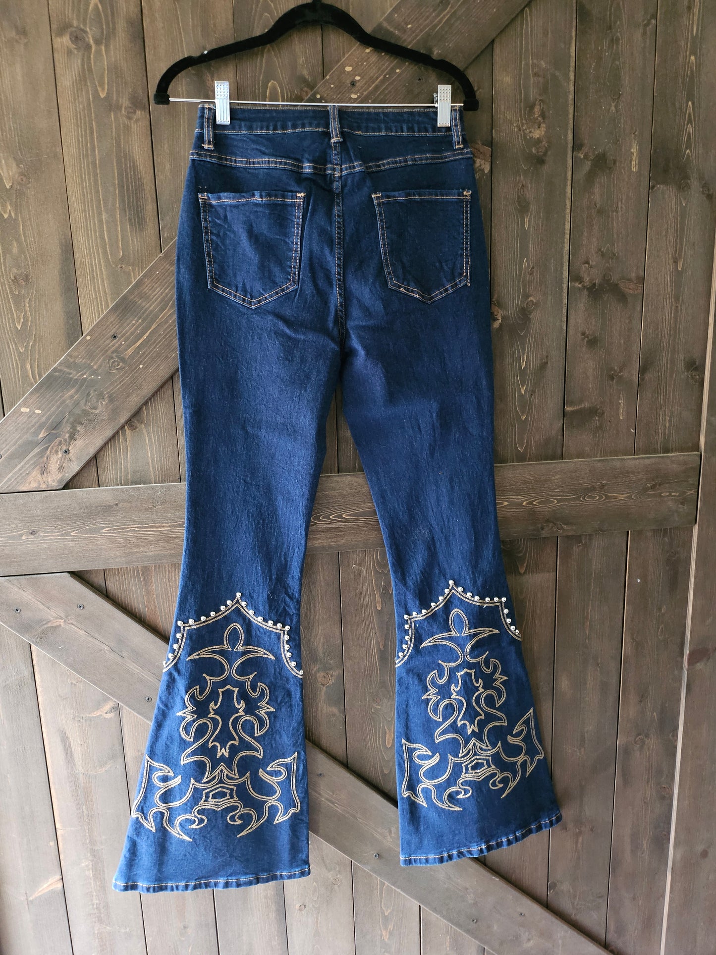 DARK BLUE WESTERN DENIUM JEANS WITH EMROIDERED BOOT STITCH AND STUD DETAIL