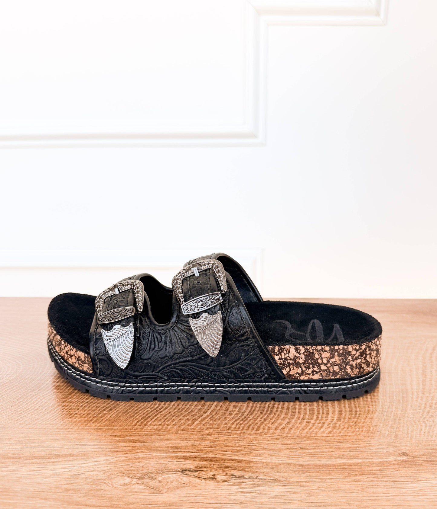 Naughty Monkey - Morgana Western Sandal in Black