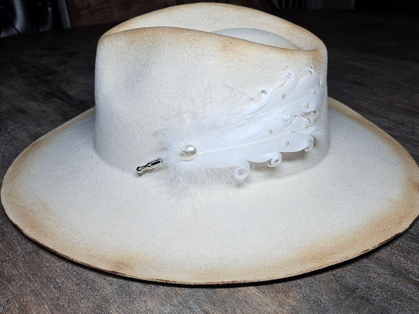 Genuine white feather bridal  hat pin brooch with pearls