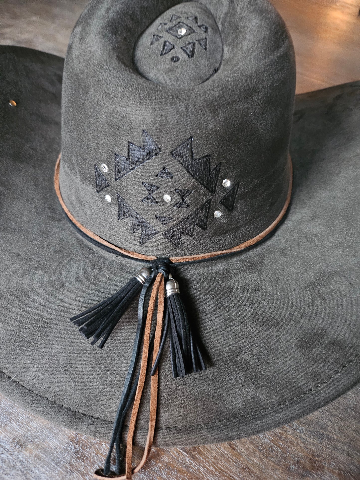 Suede cattleman's cowboy hat custom burned
