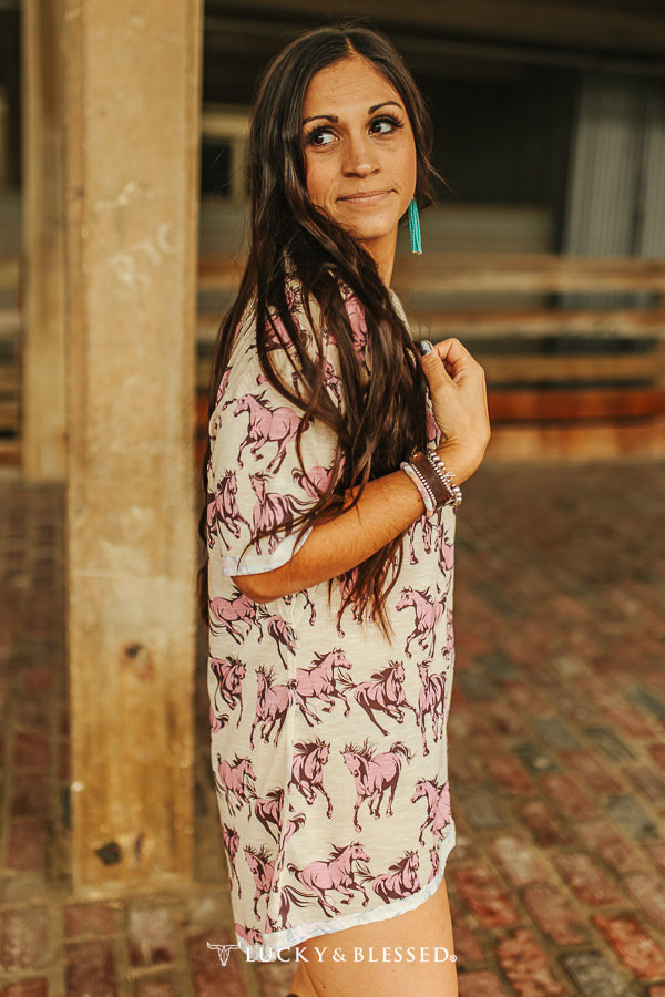 Cream and Pink Horse Printed Loose Fitted Top.