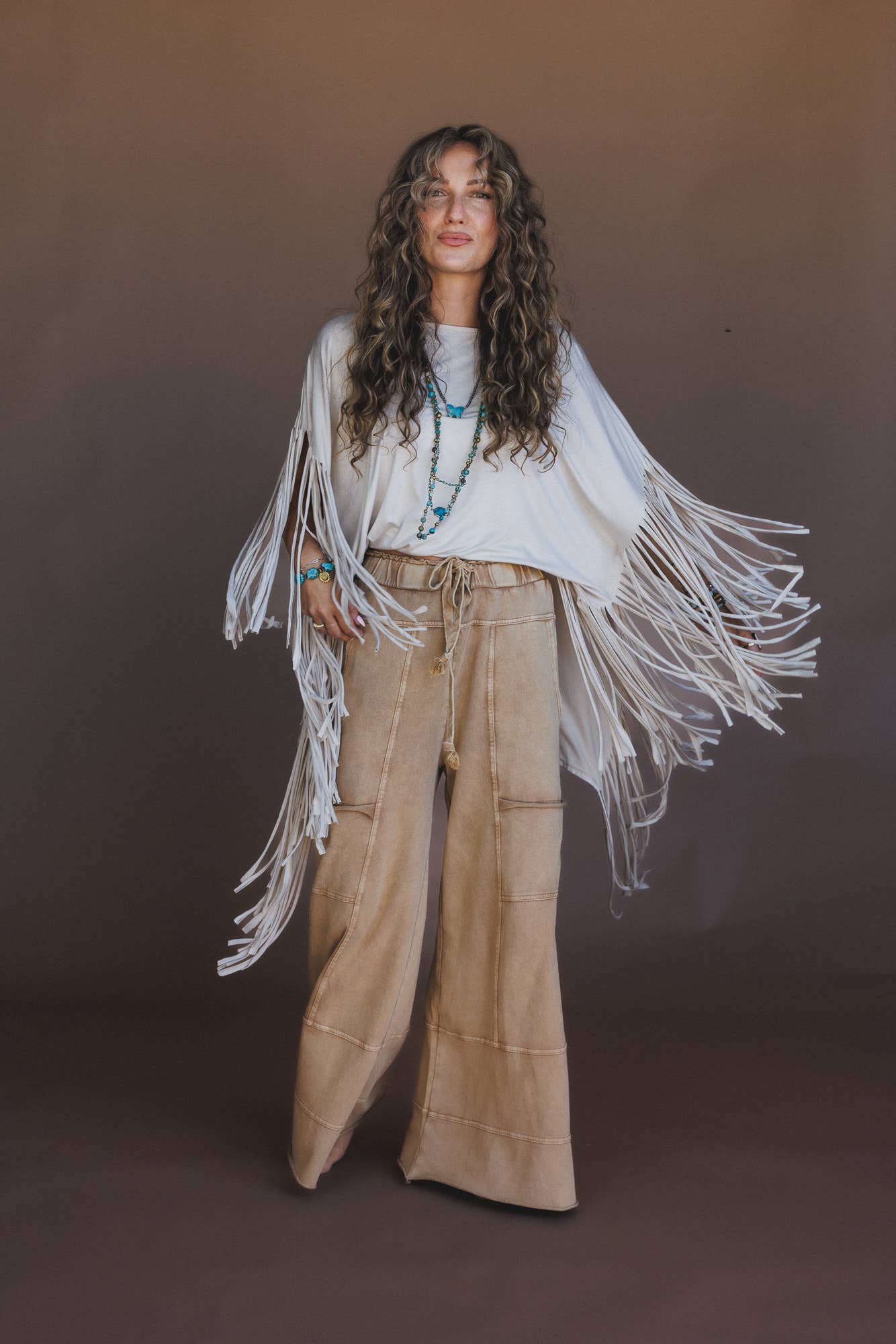 Western Showstopper Fringe Top - Oat