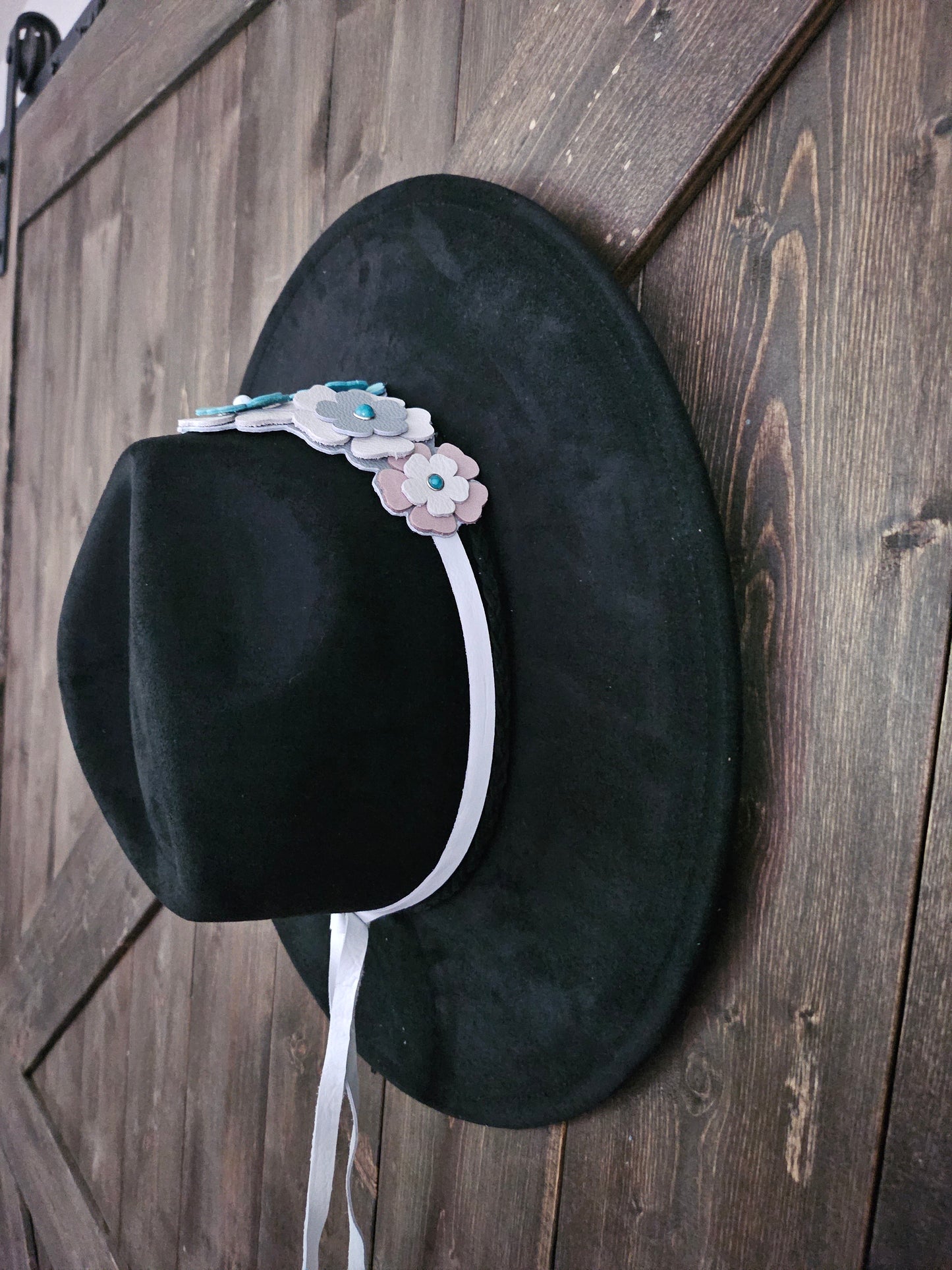Leather hatband.
